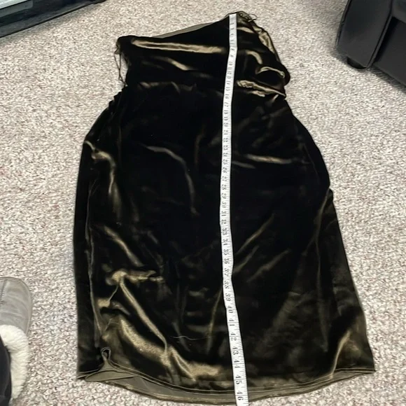 Reiss One Shoulder Velvet Dress in Dark Olive - Picture 8 of 11